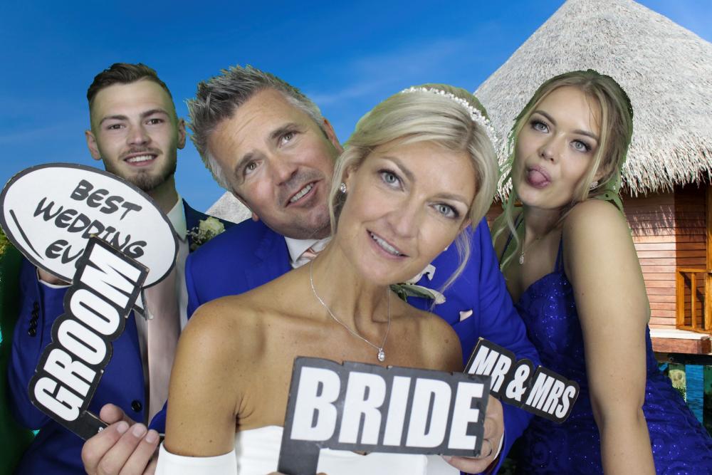 Natalie & Marc | View more photos from the event at gallery.myphotoboothexperience.co.uk/u/MyPhotoBoothExperienceLtd/Natalie-Marc